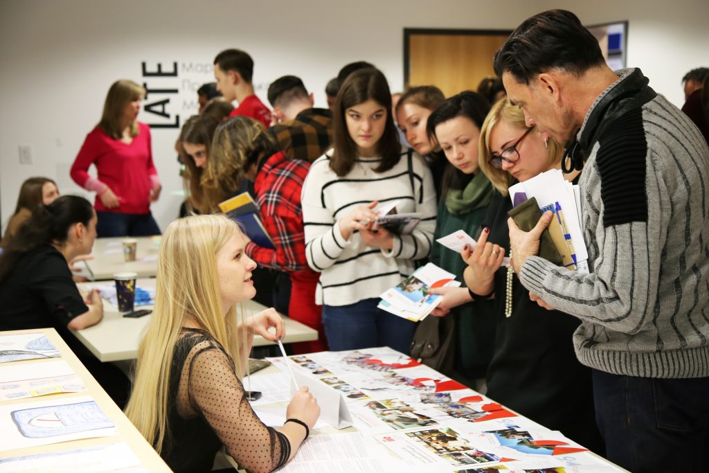 Розуміння вступного процесу. Заходи EducationUSA