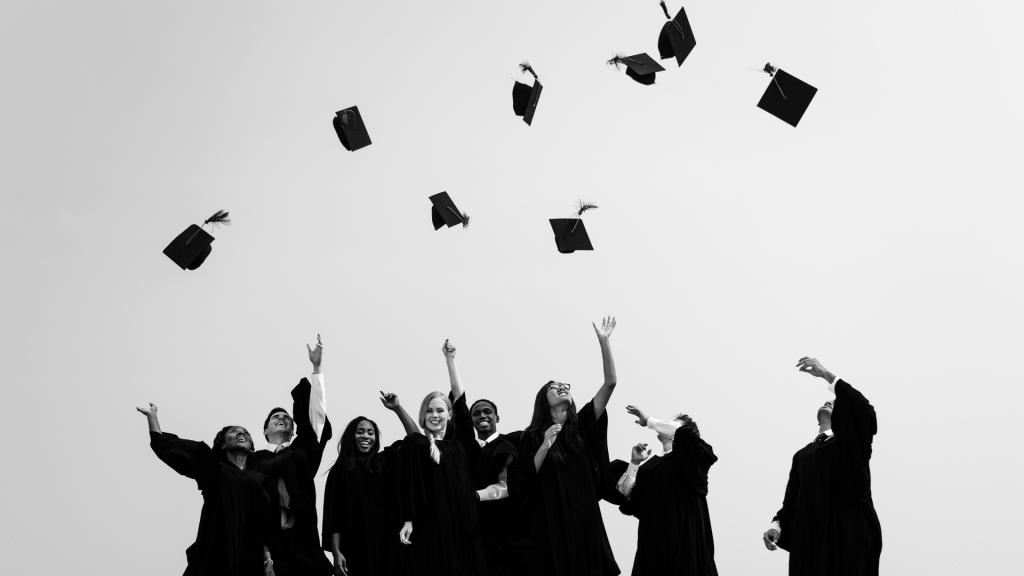 процес вступу в США. Фінансування. EducationUSA